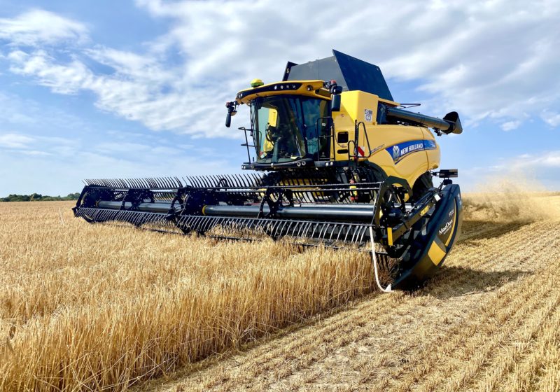 New Holland Agriculture partners with MacDon Industries Ltd