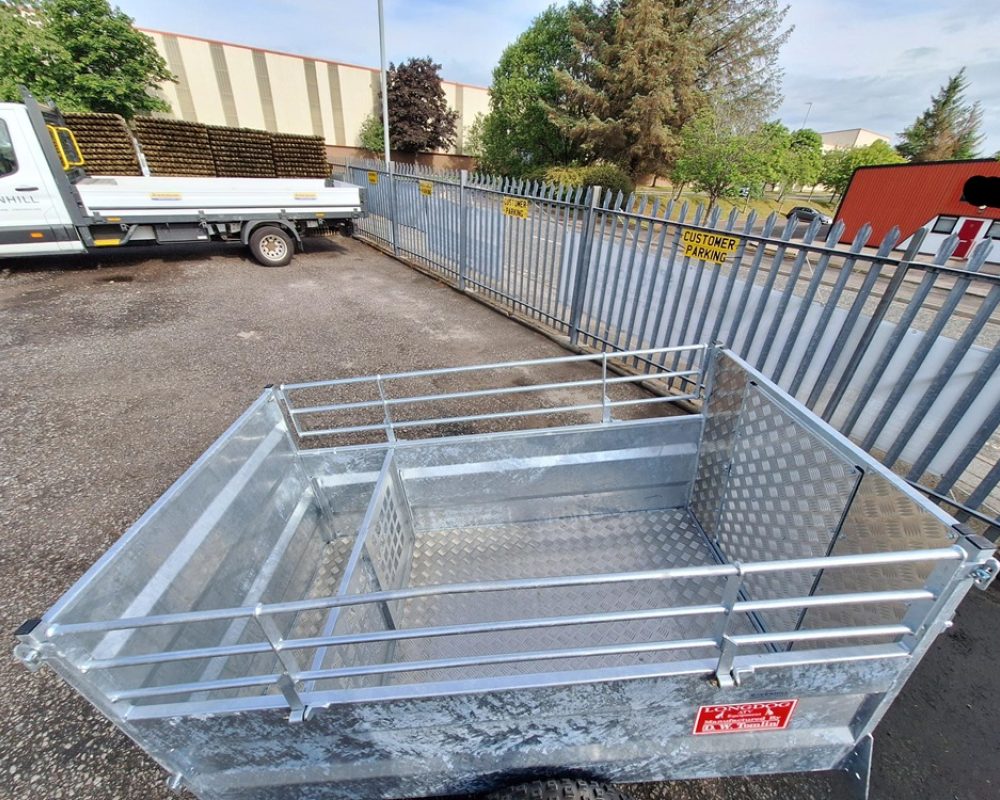 TOMLIN 1790 HO TOMLIN STOCK TRAILER