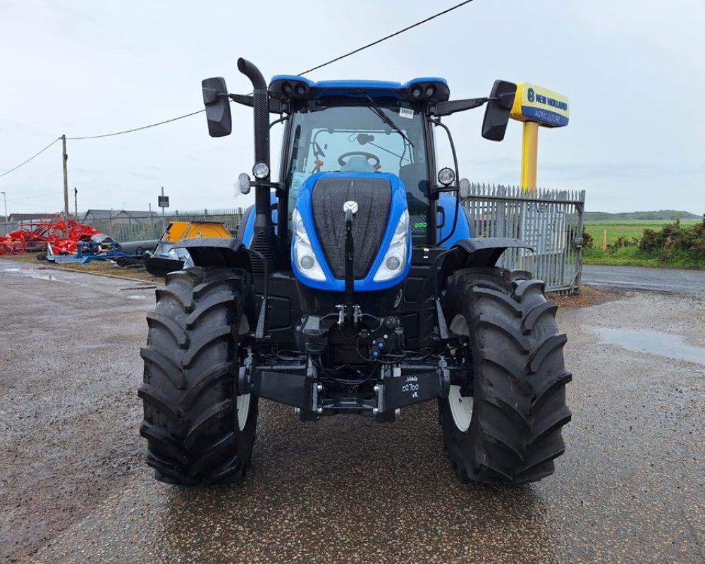 NH TRACTOR T6.180 EC NEW HOLLAND TRACTOR