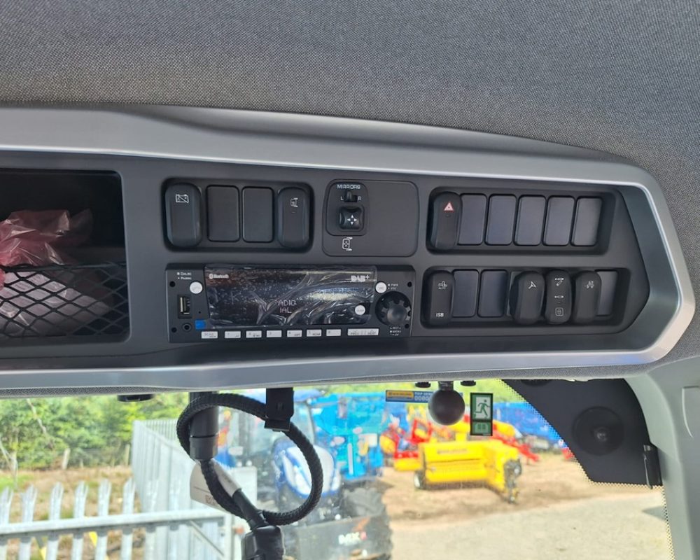 NH TRACTOR T7.270 AC NEW HOLLAND TRACTOR