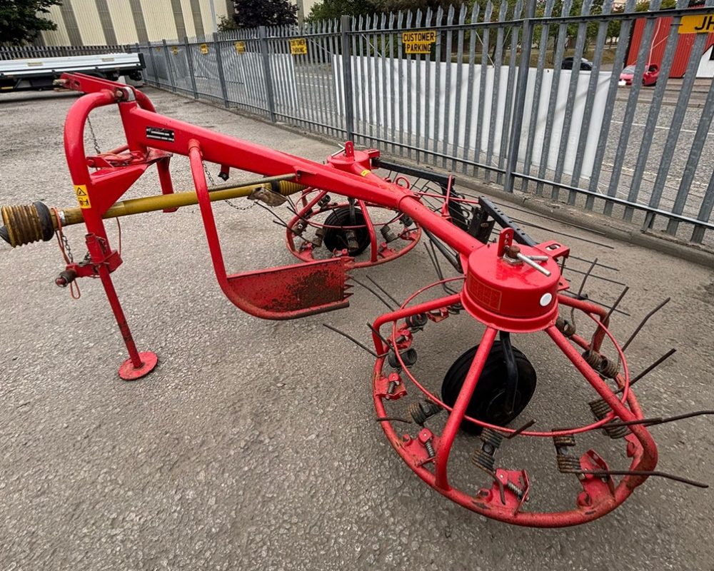 VICON HAYBOB 300 VICON HAY TEDDER