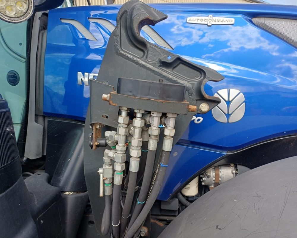 NH TRACTOR T7.270 AC NEW HOLLAND TRACTOR