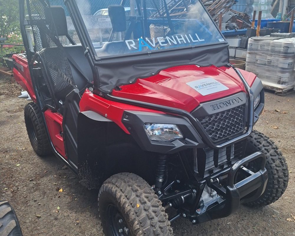 HONDA (UK) PIONEER 520 DEMO HONDA SIDE/SIDE