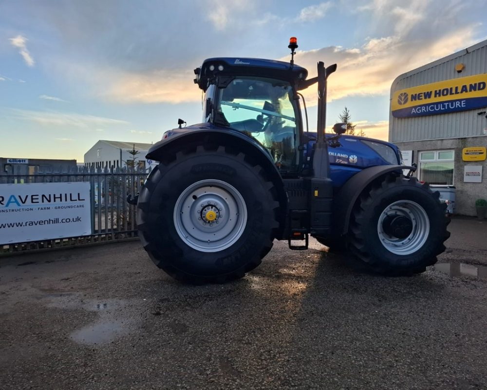 NH TRACTOR T7.270 AC NEW HOLLAND TRACTOR
