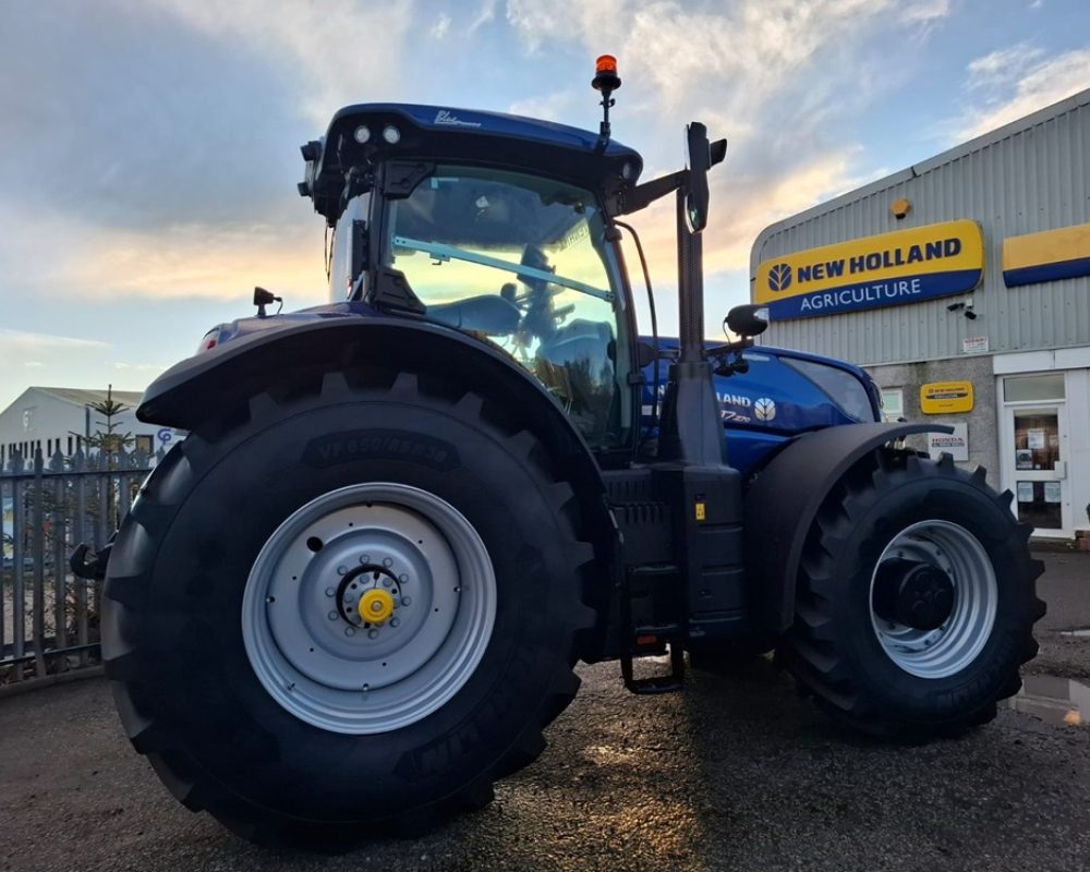 NH TRACTOR T7.270 AC NEW HOLLAND TRACTOR