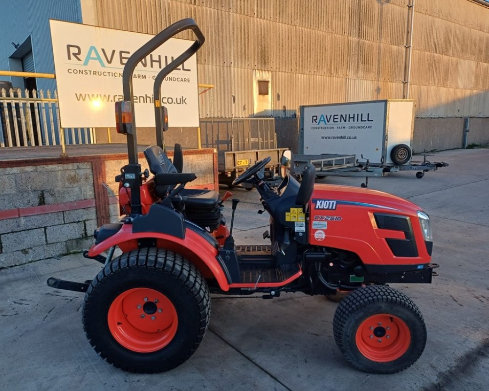KIOTI CX2510 M KIOTI TRACTOR