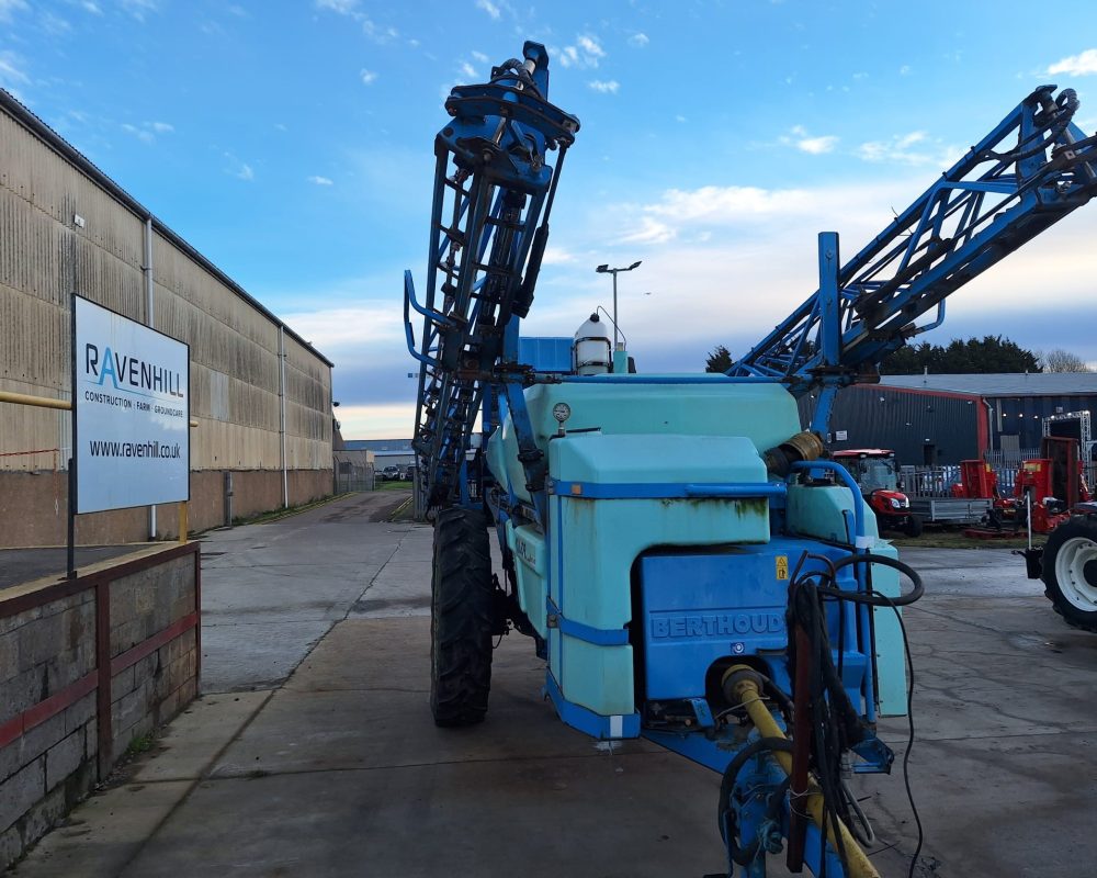 MISCELLANEOUS MAJOR DP9 BERTHOUD 24M SPRAYER