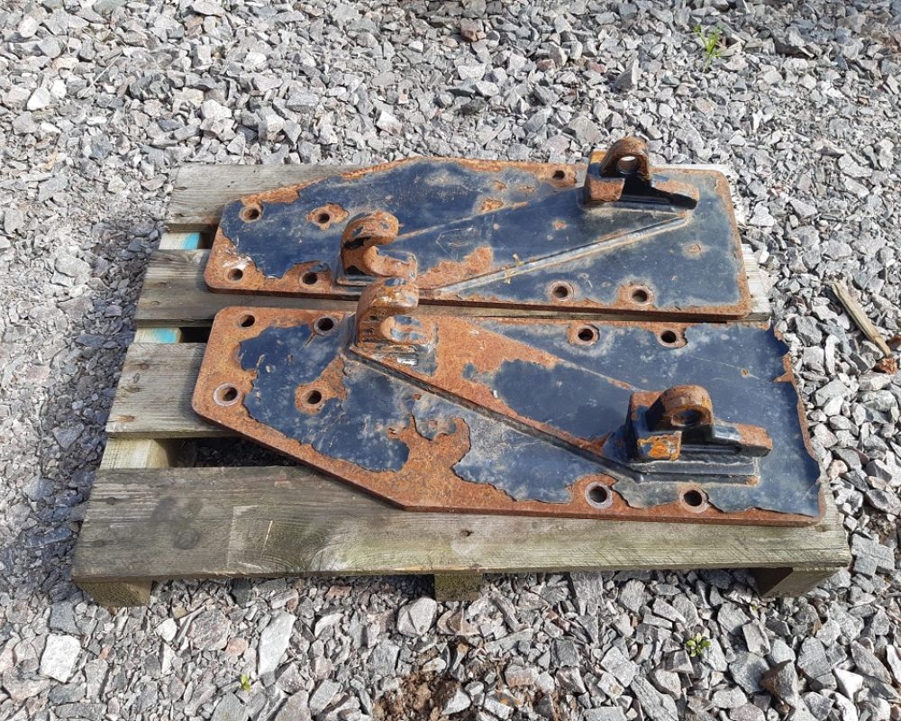 SPREAD-A-BALE BRACKETS SPREAD-A-BALE