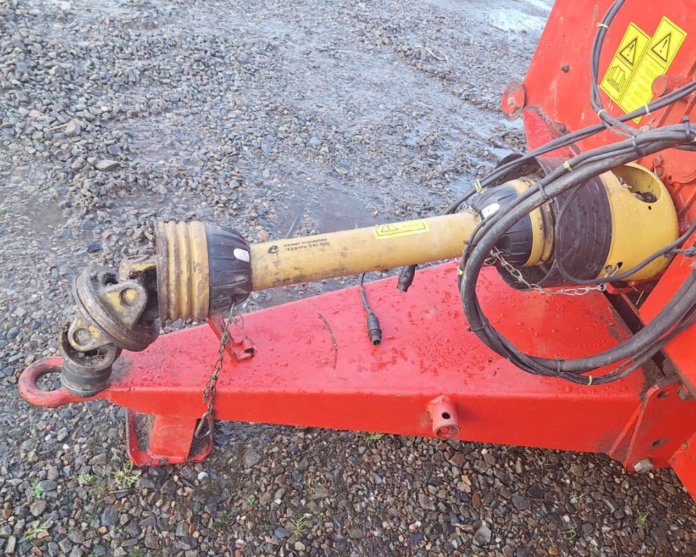 KVERNELAND 853 TAARUP KVERNELAND STRAW