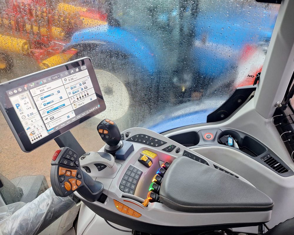 NH TRACTOR T7.300 AC NEW HOLLAND DEMO