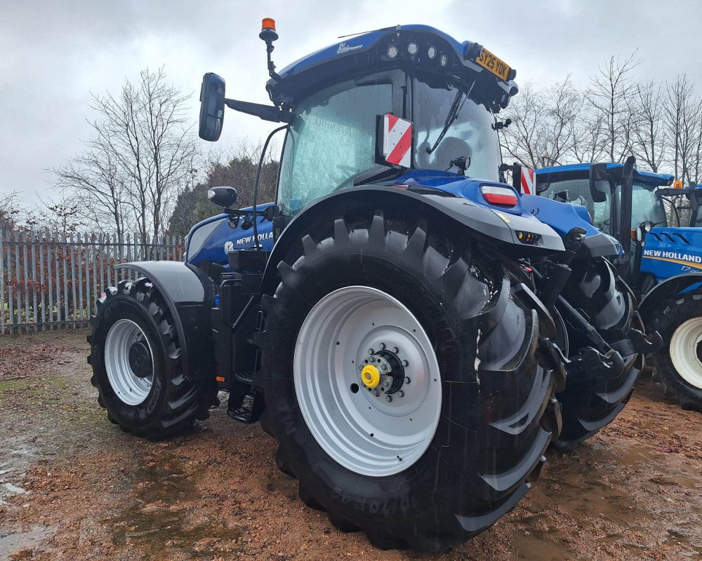 NH TRACTOR T7.300 AC NEW HOLLAND DEMO