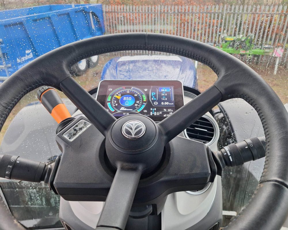 NH TRACTOR T7.300 AC NEW HOLLAND DEMO