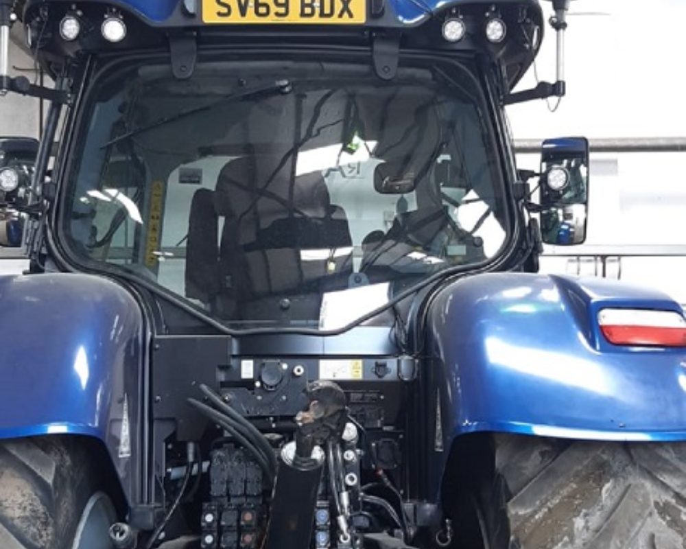 NH TRACTOR T7.270 AC NEW HOLLAND TRACTOR