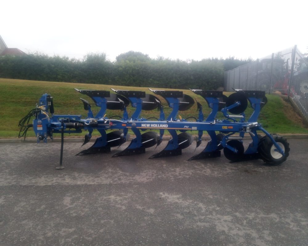 NH IMPLEMENTS PHVH5 NEW HOLLAND PLOUGH
