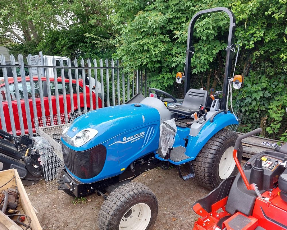 NH TRACTOR BOOMER 25 NEW HOLLAND TRACTOR