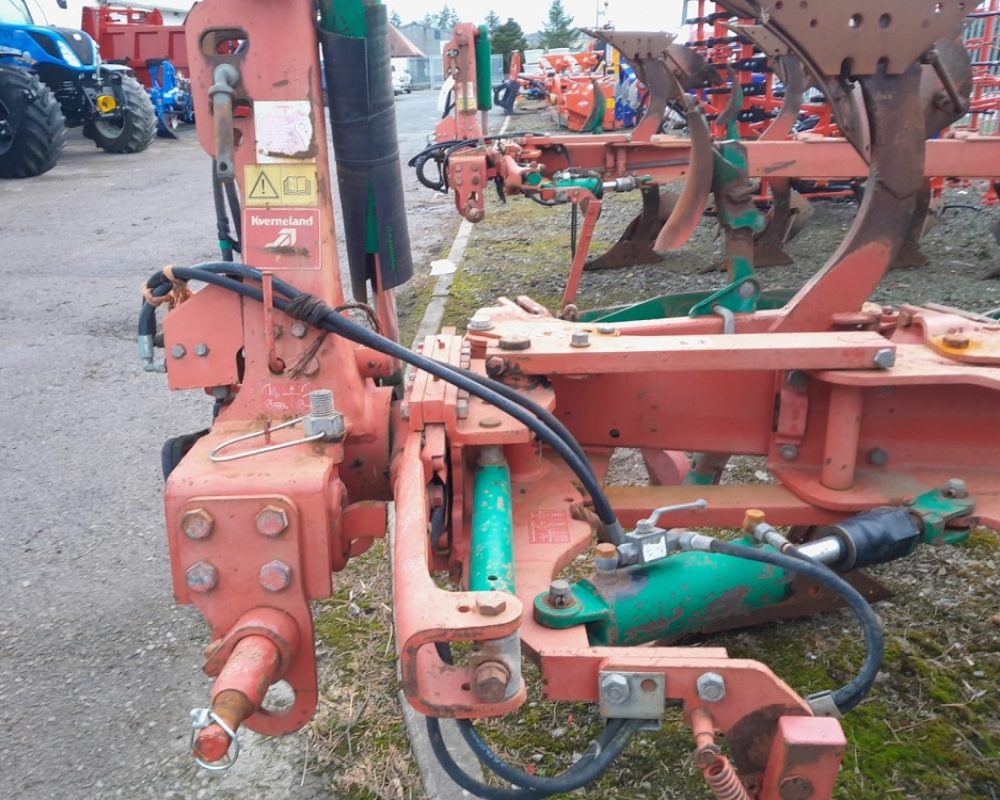 KVERNELAND ED85 KVERNELAND PLOUGH