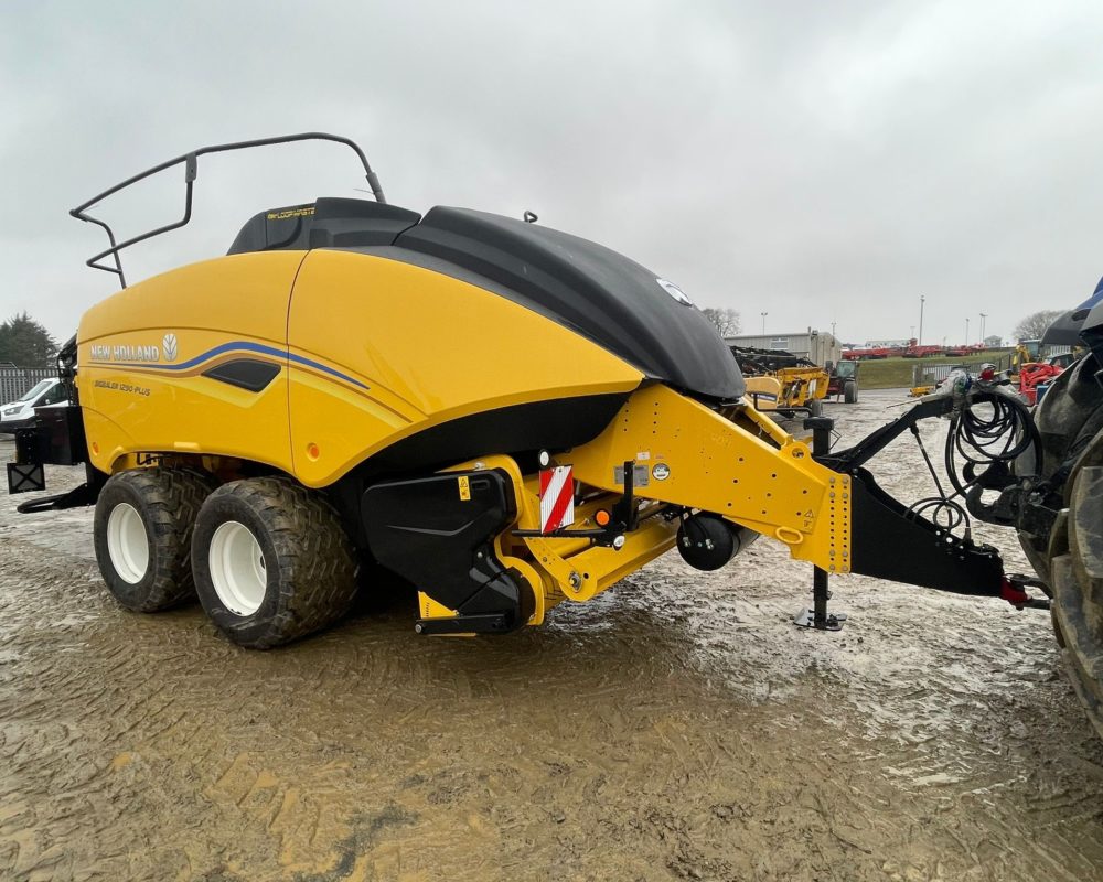 NH HARVESTER BB1290 NEW HOLLAND BALER