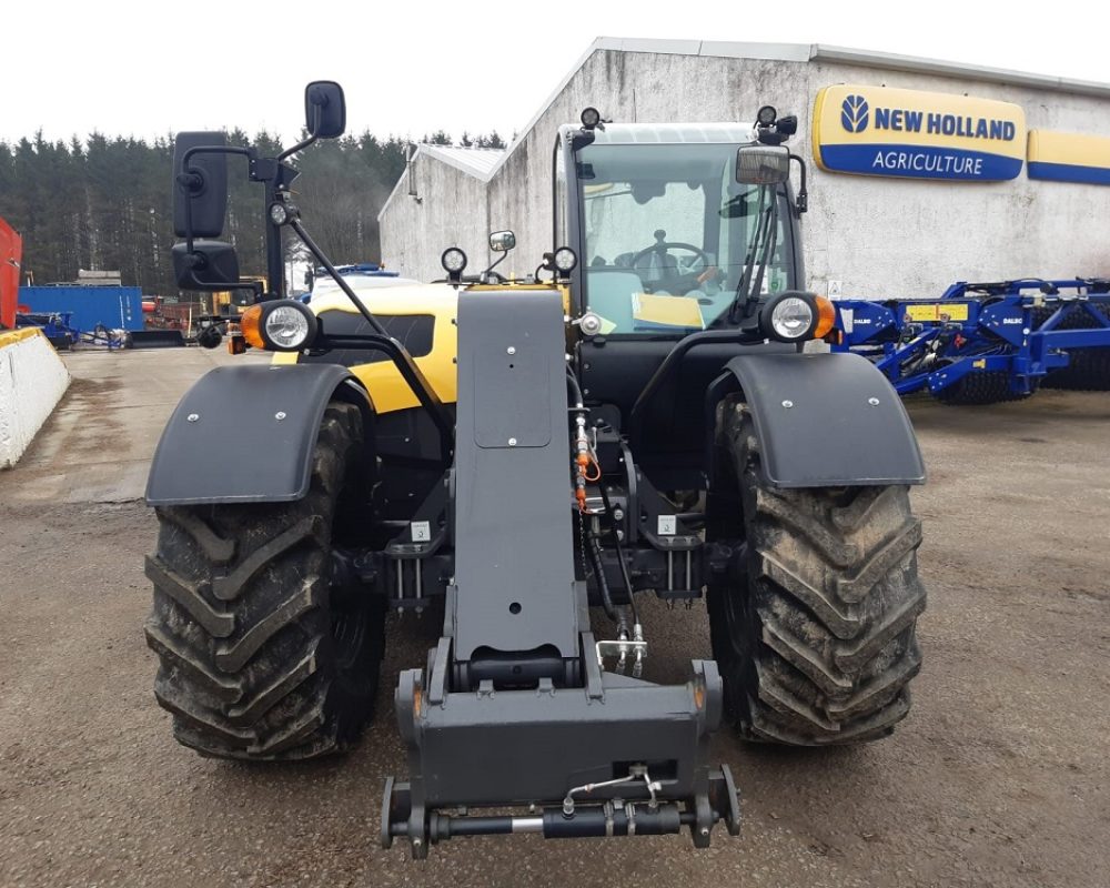 NH TRACTOR TH7.42 NEW HOLLAND HANDLER
