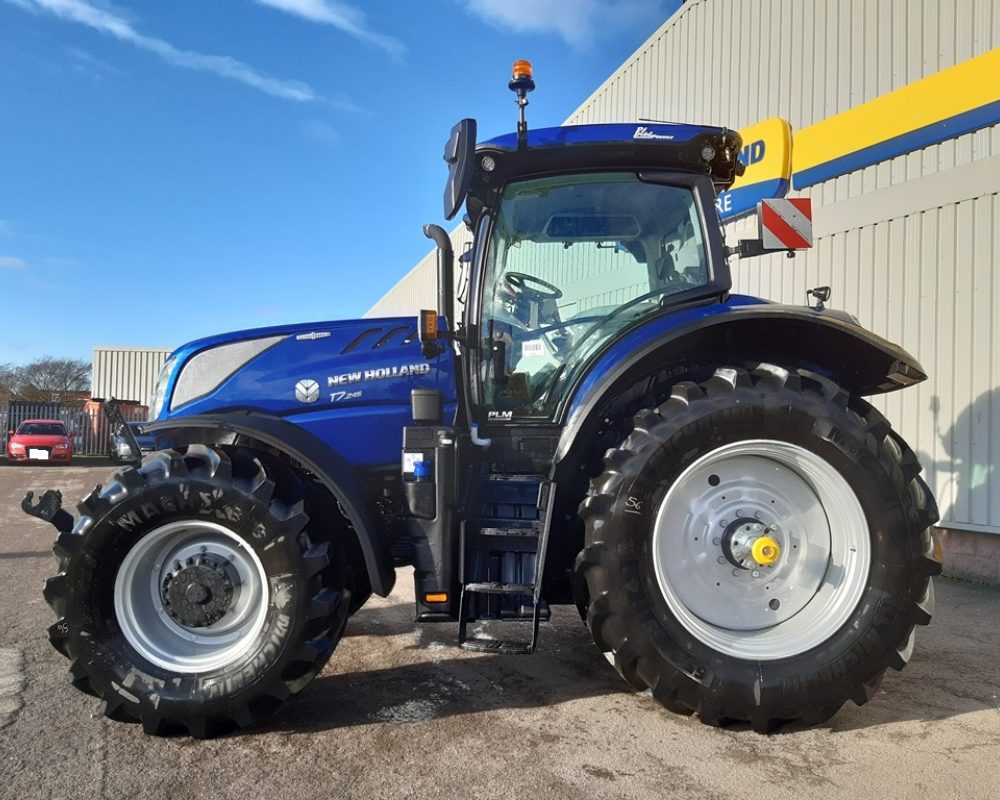 NH TRACTOR T7.245 AC NEW HOLLAND TRACTOR