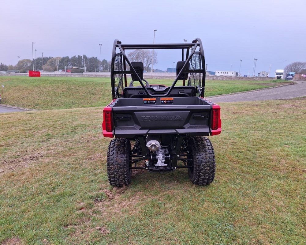 HONDA (UK) PIONEER 520 DEMO HONDA SIDE BY S