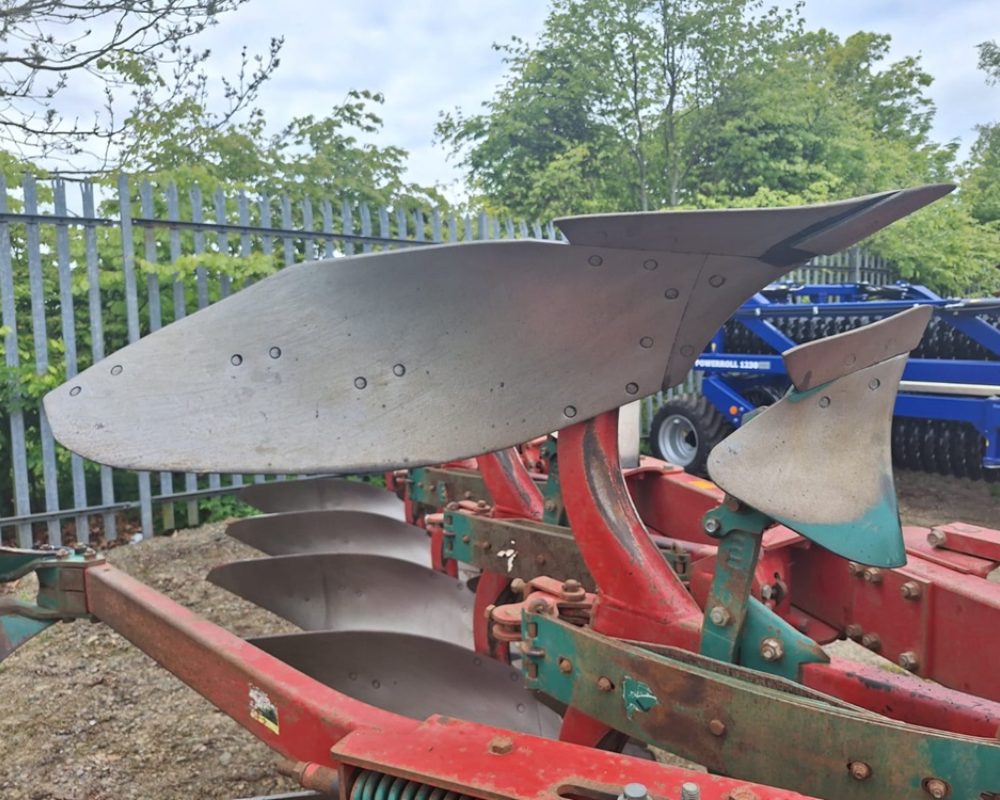 KVERNELAND ED85 KVERNELAND PLOUGH