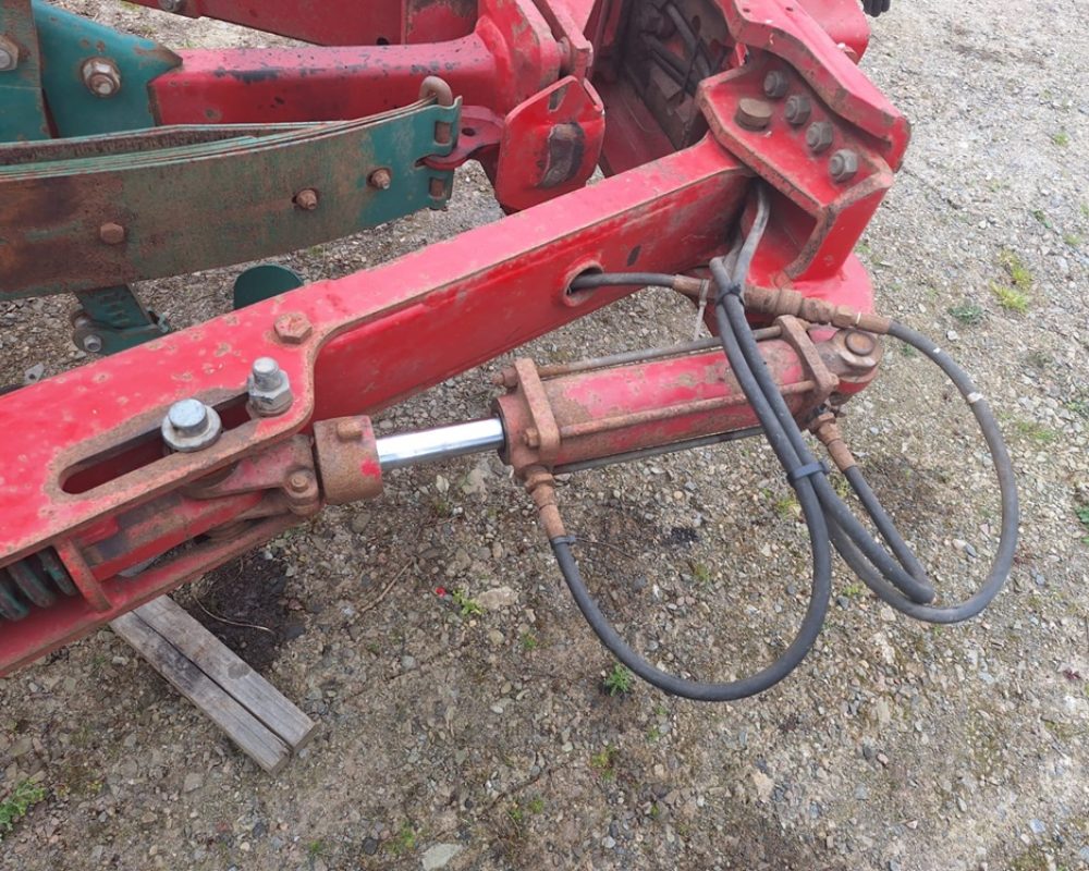 KVERNELAND ED85 KVERNELAND PLOUGH