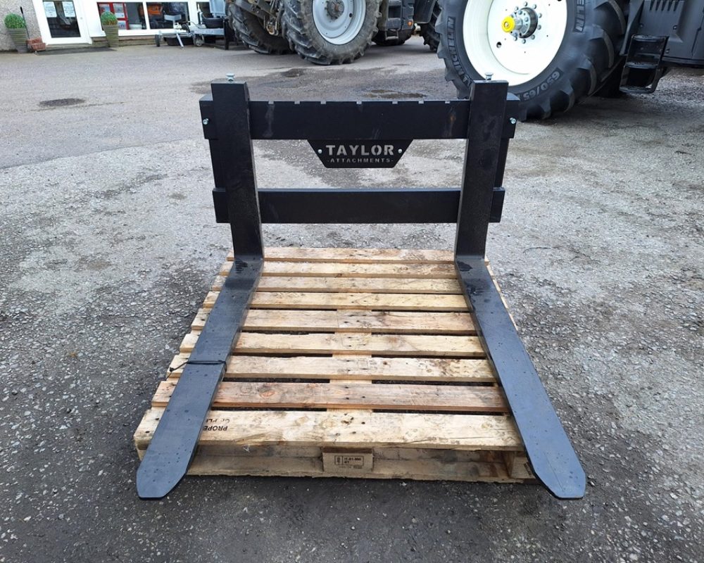 MISCELLANEOUS 4.5T PALLET FORK