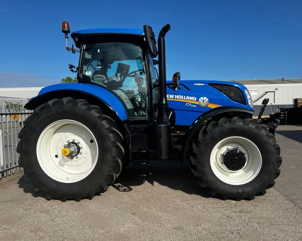 NH TRACTOR T7.245 AC NEW HOLLAND TRACTOR