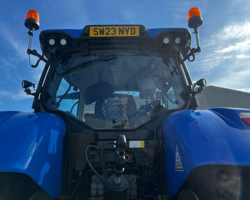 NH TRACTOR T7.245 AC NEW HOLLAND TRACTOR