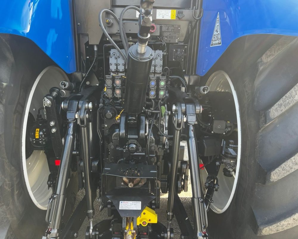NH TRACTOR T7.245 AC NEW HOLLAND TRACTOR