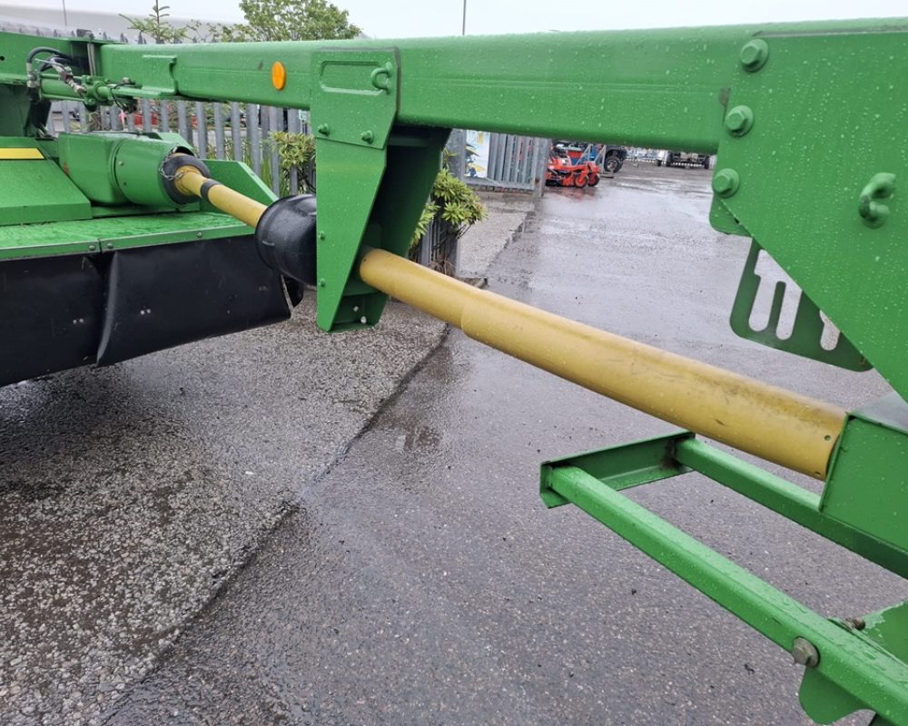 JOHN DEERE 1365 TRAILED MOWER