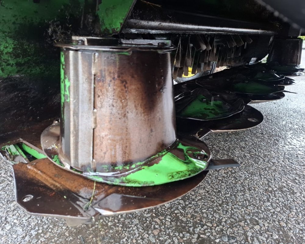 JOHN DEERE 1365 TRAILED MOWER