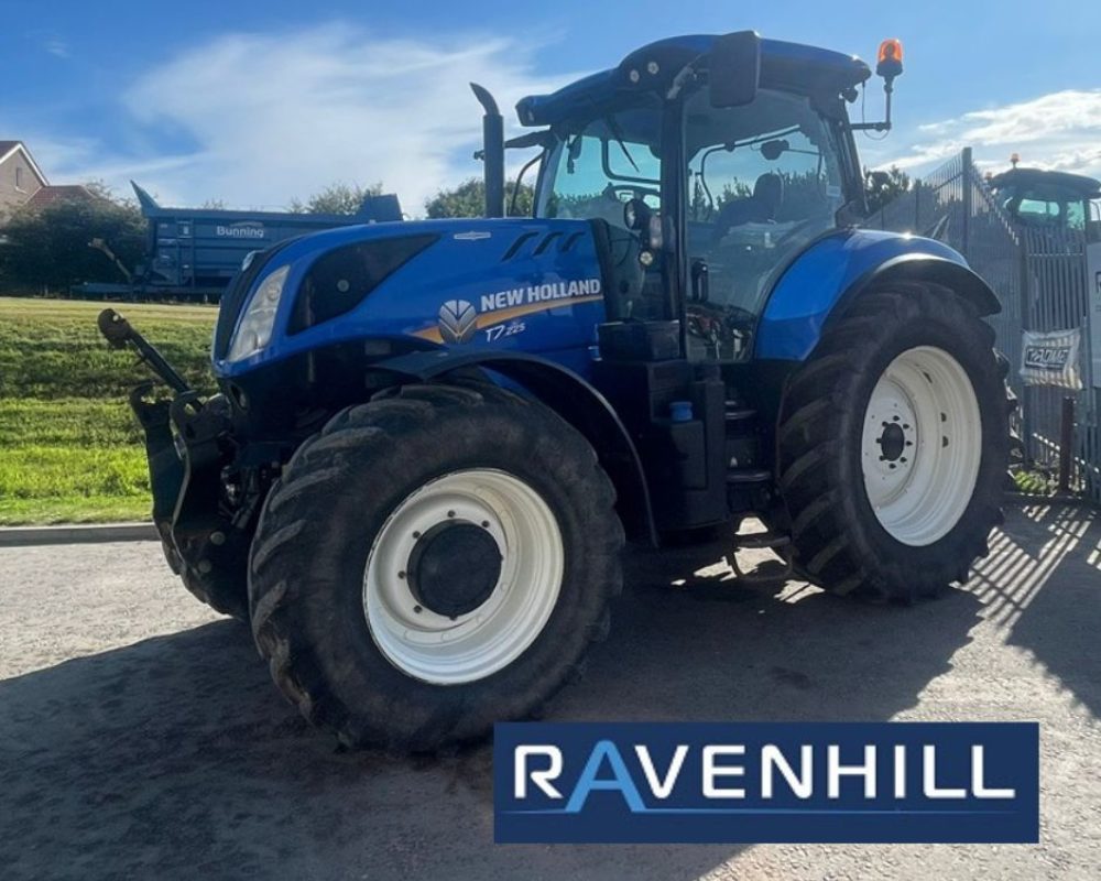 NH TRACTOR T7.225 AC NEW HOLLAND TRACTOR