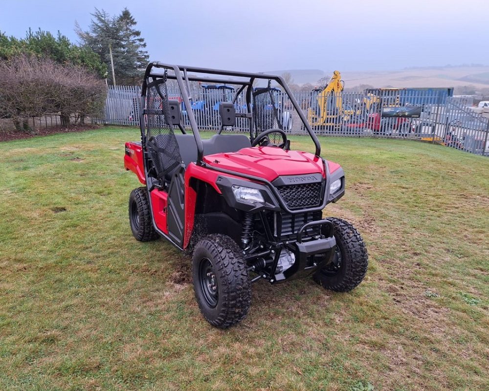 HONDA (UK) PIONEER 520 HONDA SXS520M2 DEMO