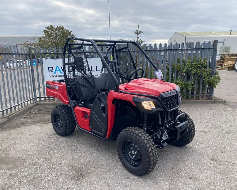 HONDA (UK) PIONEER 520 HONDA SXS520M2 DEMO