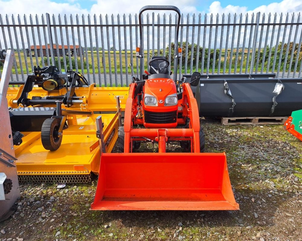 KUBOTA BX2350 KUBOTA TRACTOR