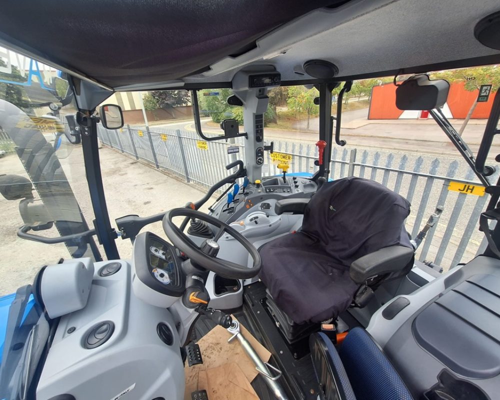 NH TRACTOR T5.120 EC NEW HOLLAND TRACTOR