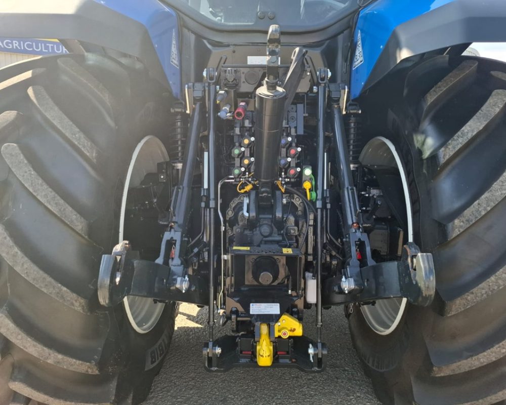 NH TRACTOR T7.245 AC NEW HOLLAND TRACTOR
