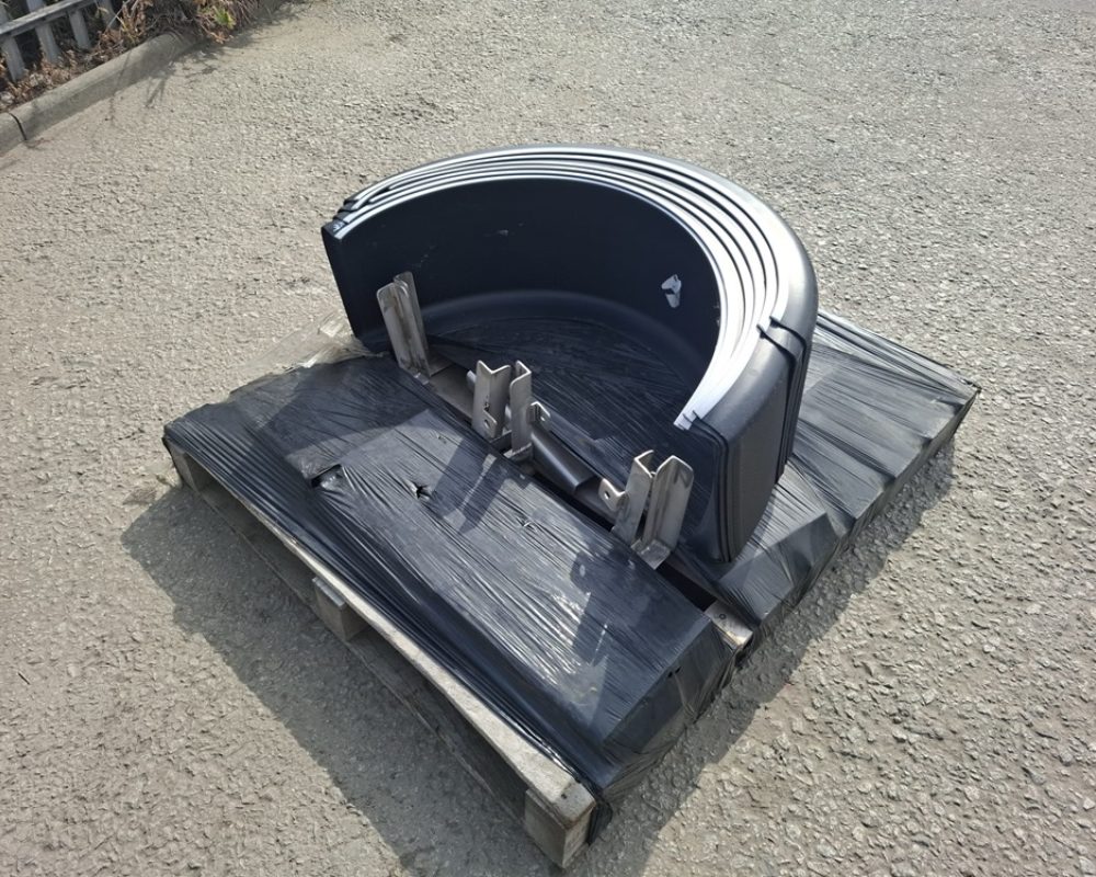 KUHN MUDGUARDS TO SUIT KUHN 3570