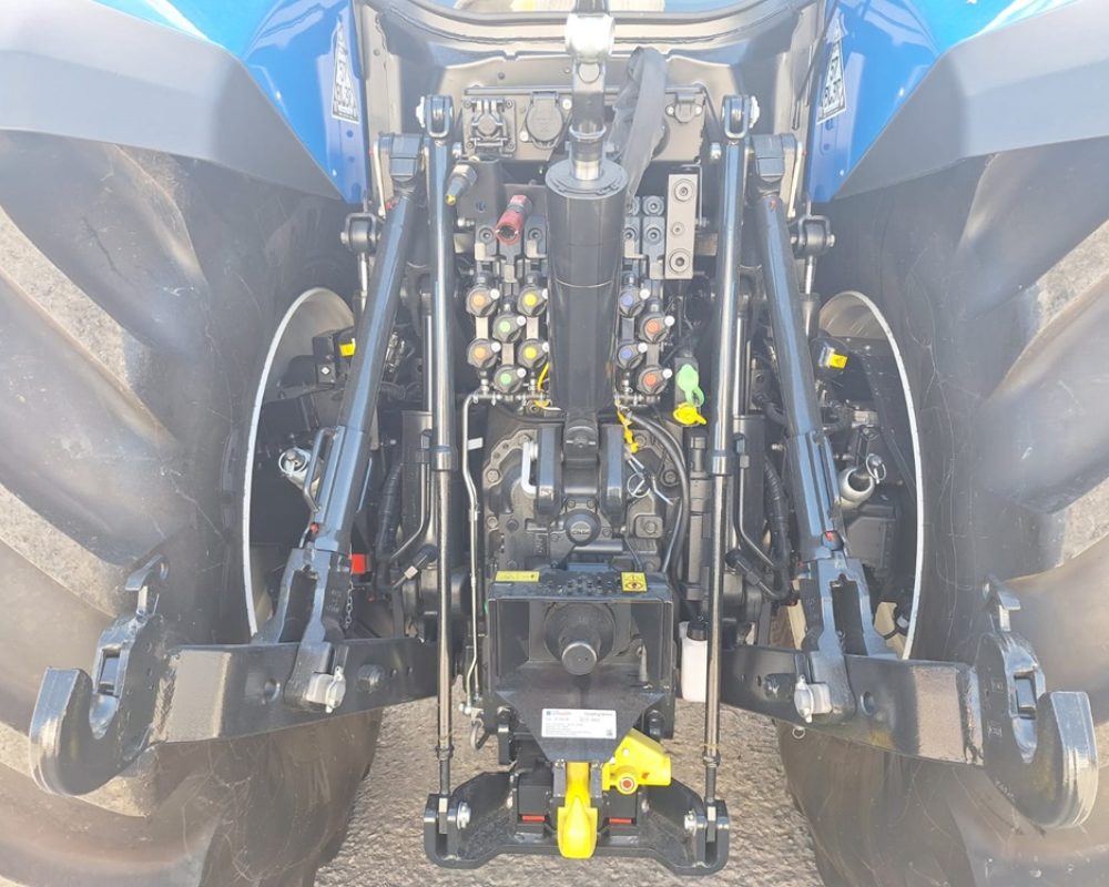 NH TRACTOR T7.245 AC NEW HOLLAND TRACTOR