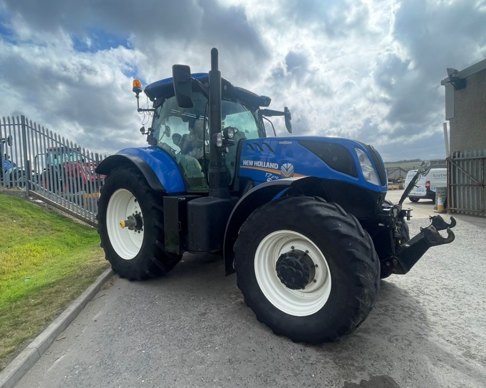 NH TRACTOR T7.270 AC NEW HOLLAND TRACTOR