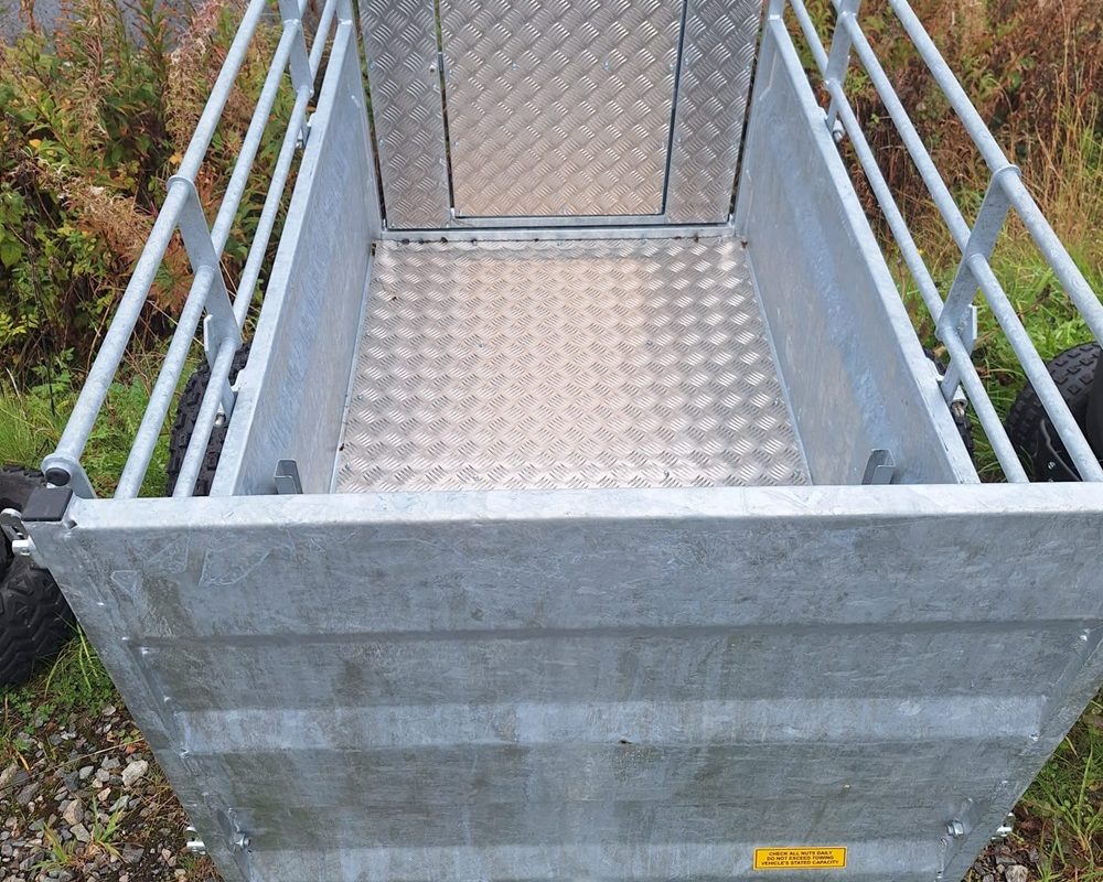 TOMLIN 1500 HO TOMLIN STOCK TRAILER