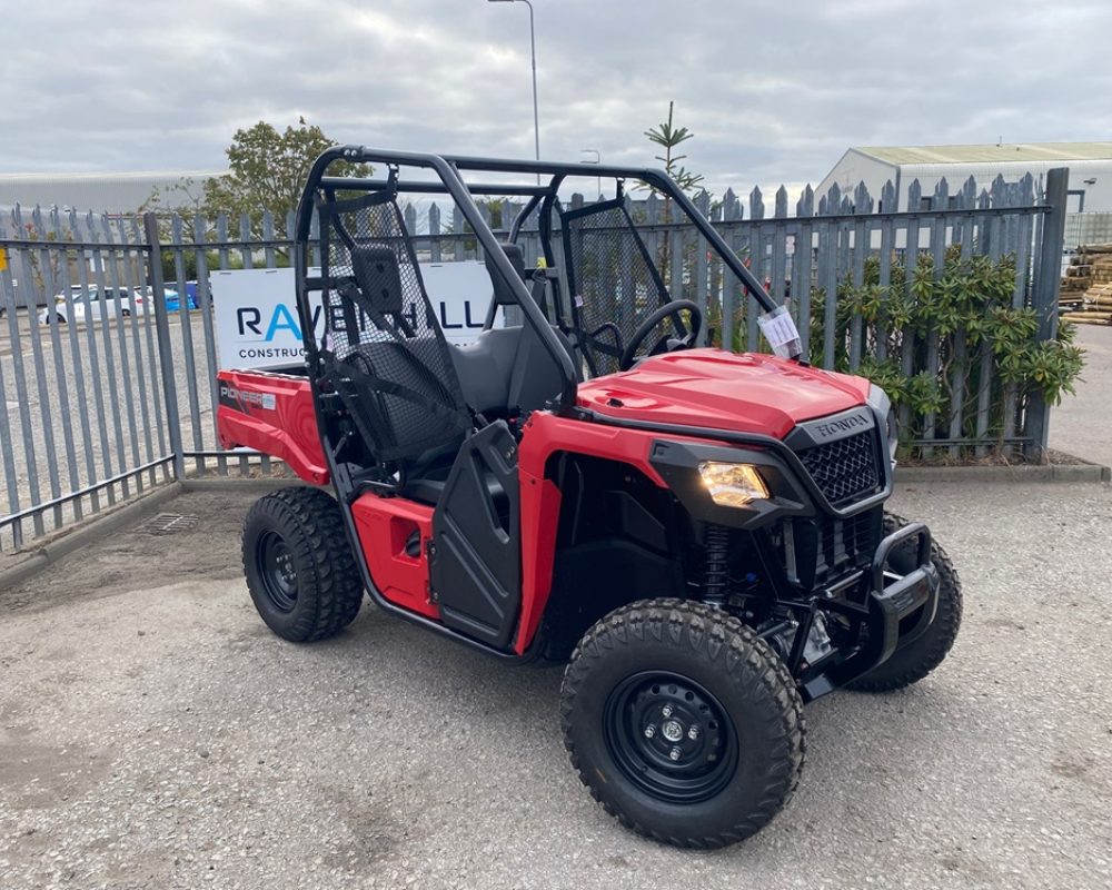 HONDA (UK) PIONEER 520 HONDA SXS520M2