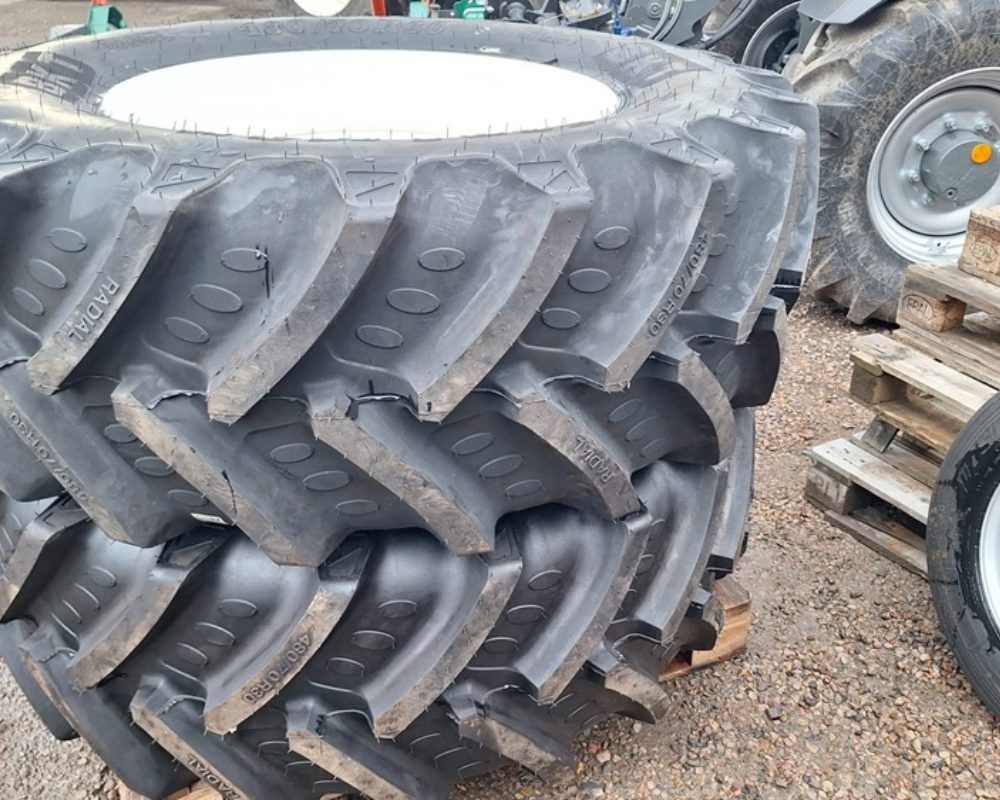 WHEELS 480/70R30 WHEELS & TYRES