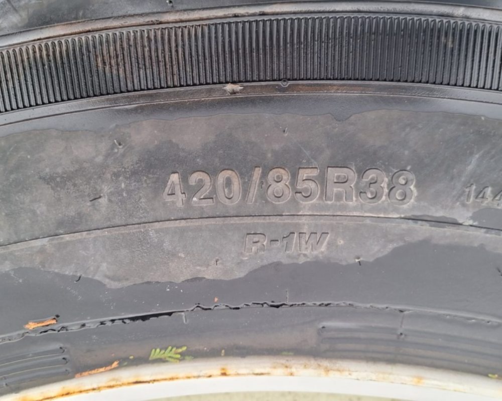 WHEELS 420/85R38 REAR WHEELS & TYRES
