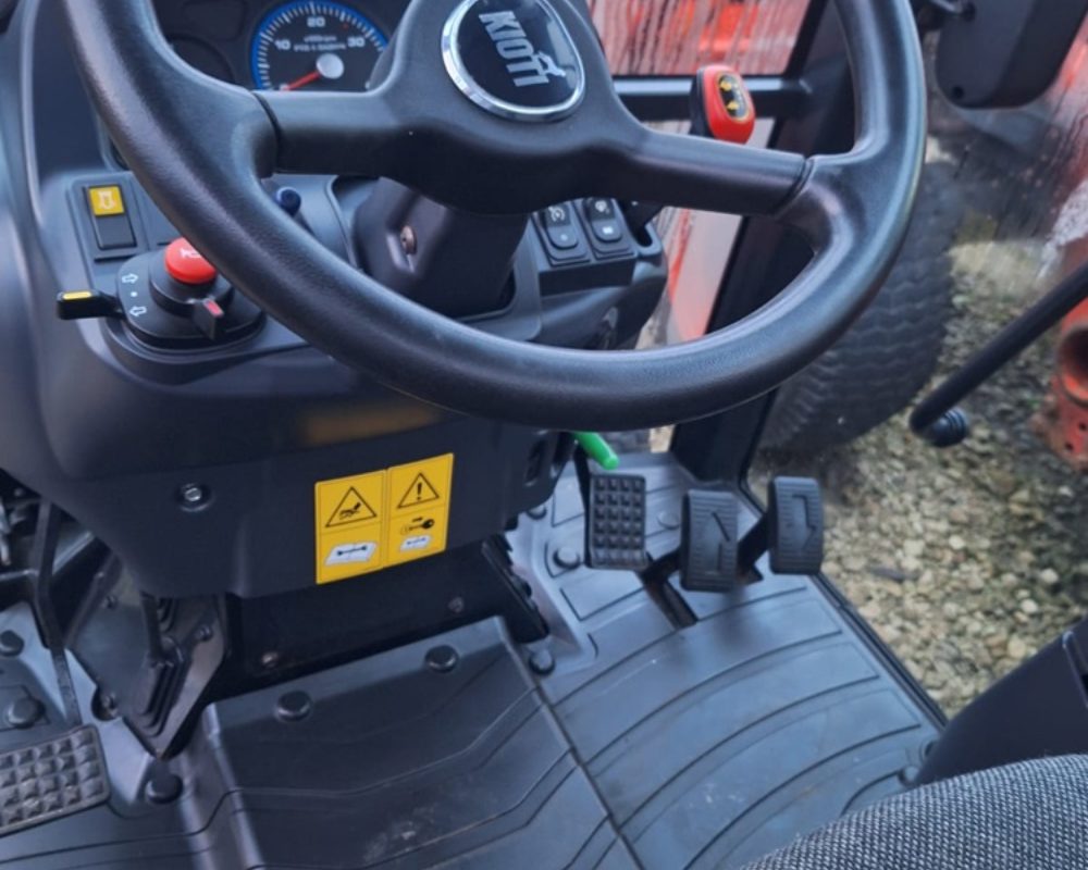 KIOTI CX2510 CH-EU KIOTI TRACTOR
