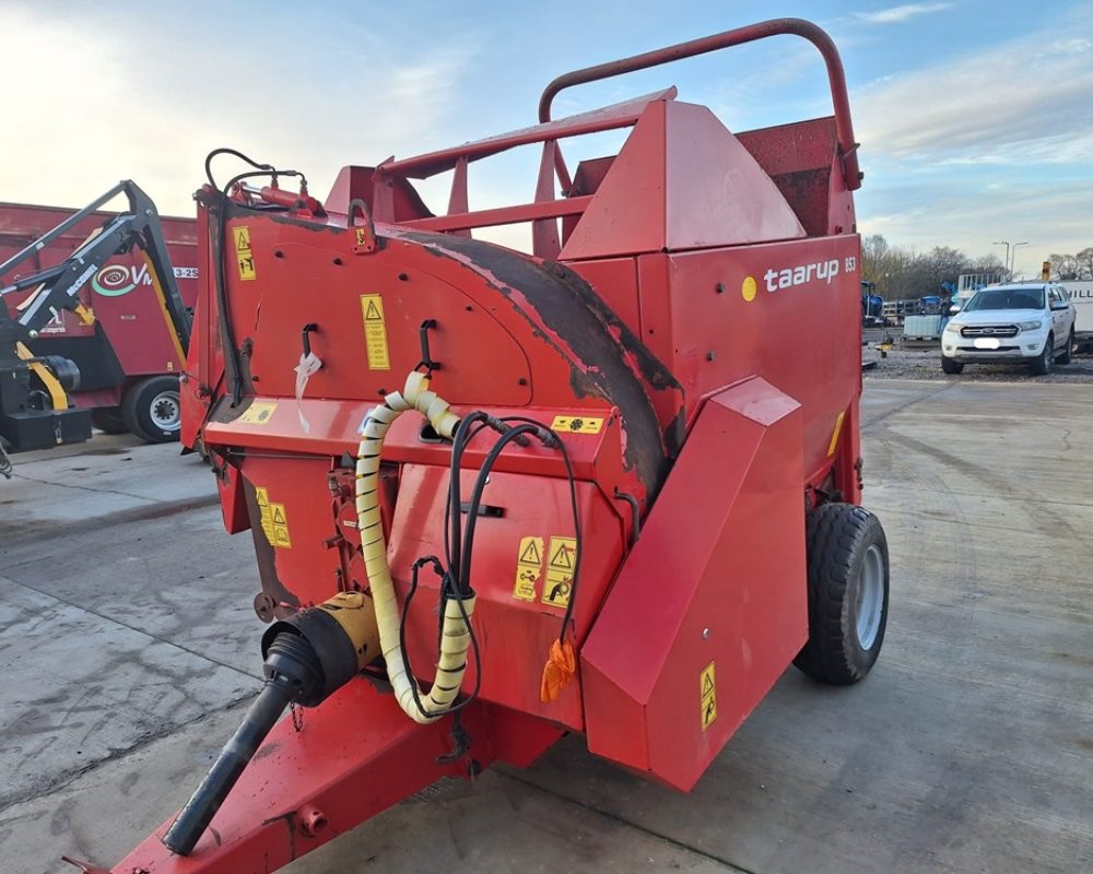 KVERNELAND TAARUP 853 KVERNELAND BEDDER